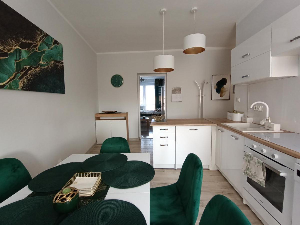 Szmaragdowy Apartament Przy Ulicy Opolskiej Tarnowskie Góry Buitenkant foto